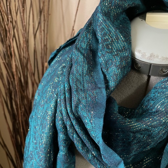 Scarf - Picture 4 of 4